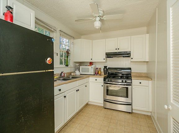3rd image of 115 Lakemont Dr