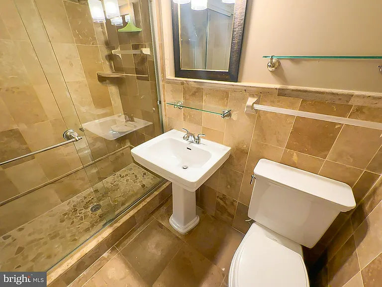6 Monroe St #301 — Photo 11