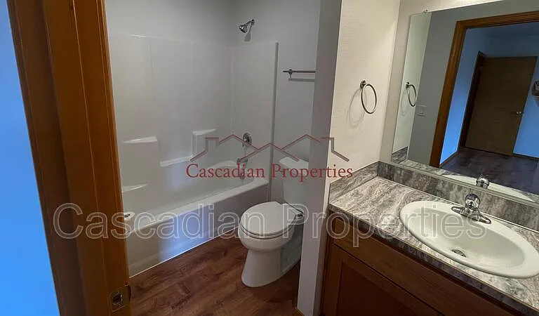 508 NW Blair St — Photo 9