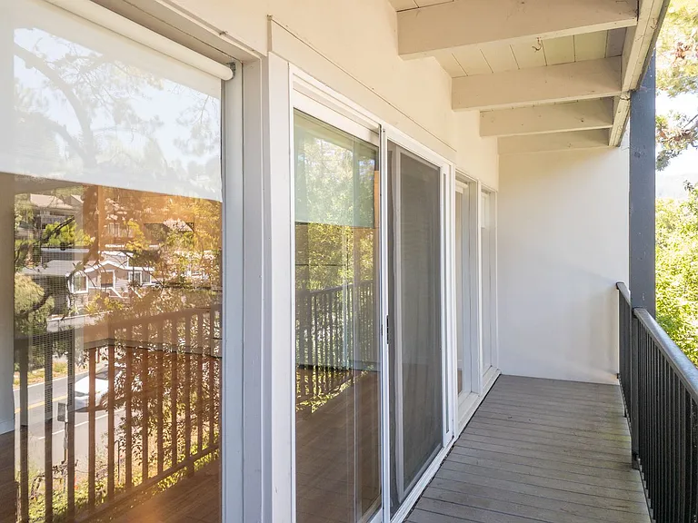 360 Jean St #5 — Photo 7