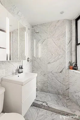 Sold by Triplemint | media 8