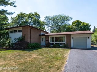 646 Pine St, Deerfield, IL 60015