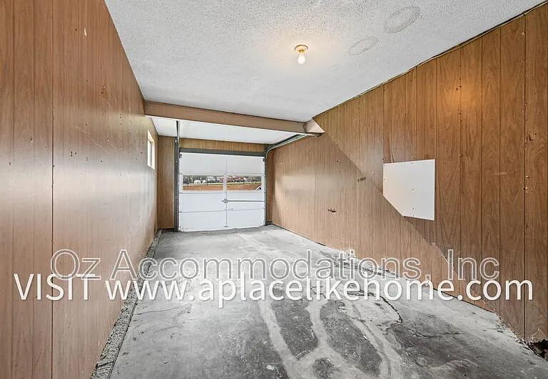 5807 Goddard St — Photo 3