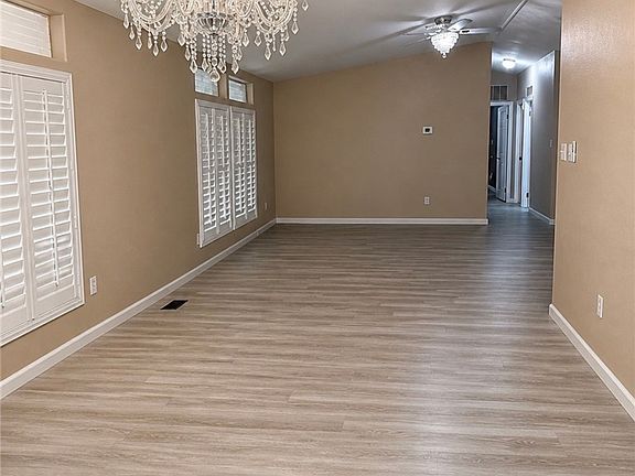 4th image of 2205 W Acacia Ave Space 190
