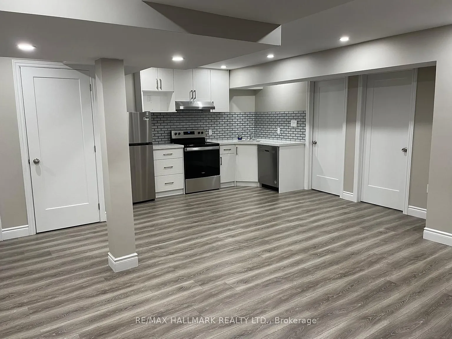 2 bed, $1,900 — Photo 2