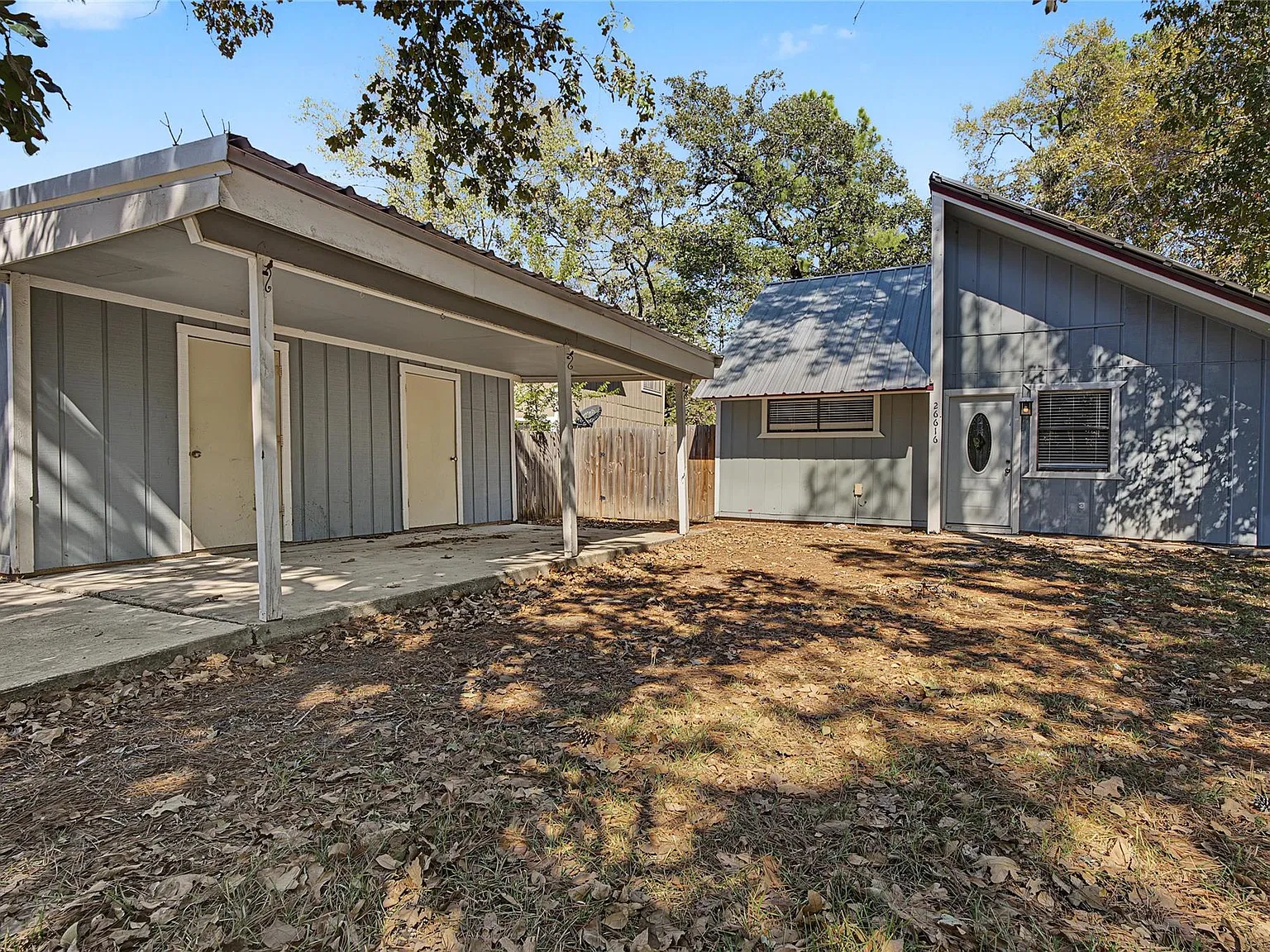 2 bed, 1.0 bath, 720 sqft, $1,075 — Photo 3