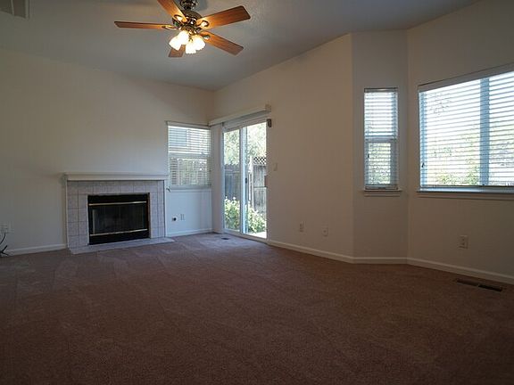 2nd image of 5043 Collina Pl