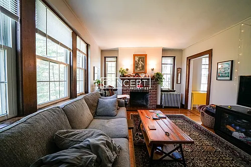 117 College Ave Photo 1