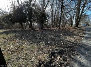 Seven Mile Dr, New Philadelphia, OH 44663