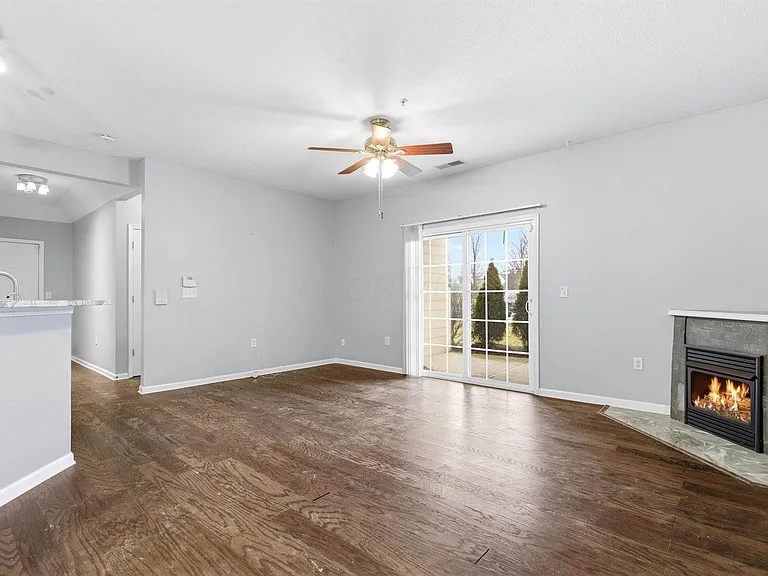 7728 Essex Gate Dr S — Photo 22
