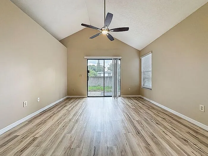 5392 Rocking Horse Pl — Photo 20