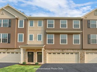 551 Brook Shire Ct, Mechanicsburg, PA 17055
