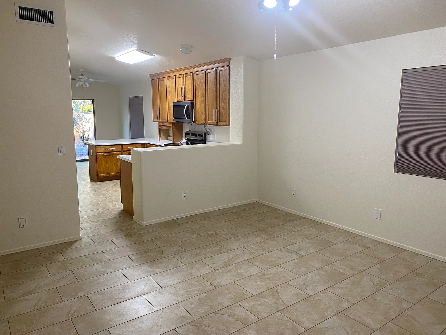 10389 E Oakbrook Street — Photo 2