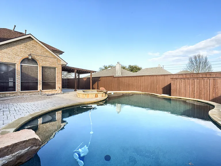 1808 Giddings Ct — Photo 35