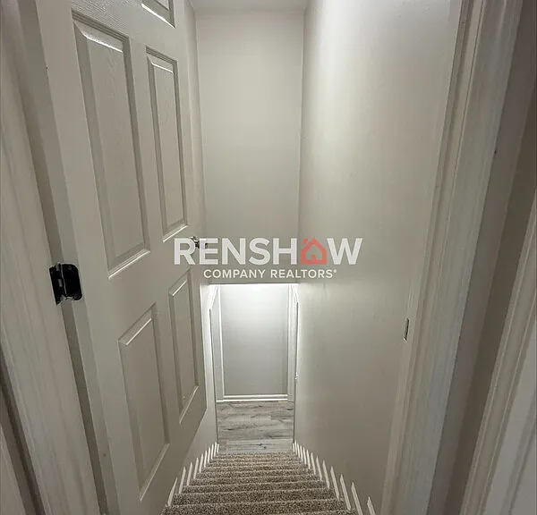68 Royal Oaks Pl — Photo 26
