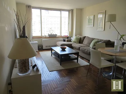 Rented by Halstead Real Estate | media 7