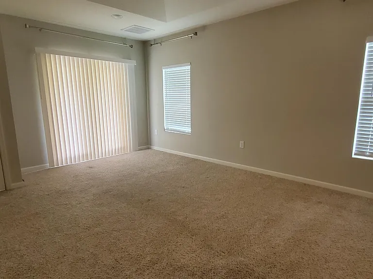 4227 Broomsedge Cir — Photo 35