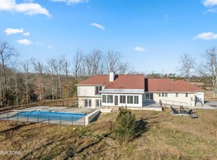 8002 Jackson Bend Rd, Lenoir City, TN 37772