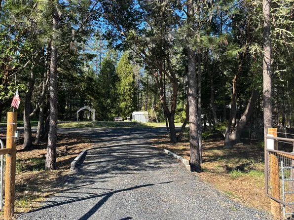 260 Paula Ln, Williams, OR 97544