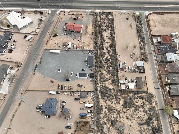 5th image of B-4 3821 Tower Rd SW