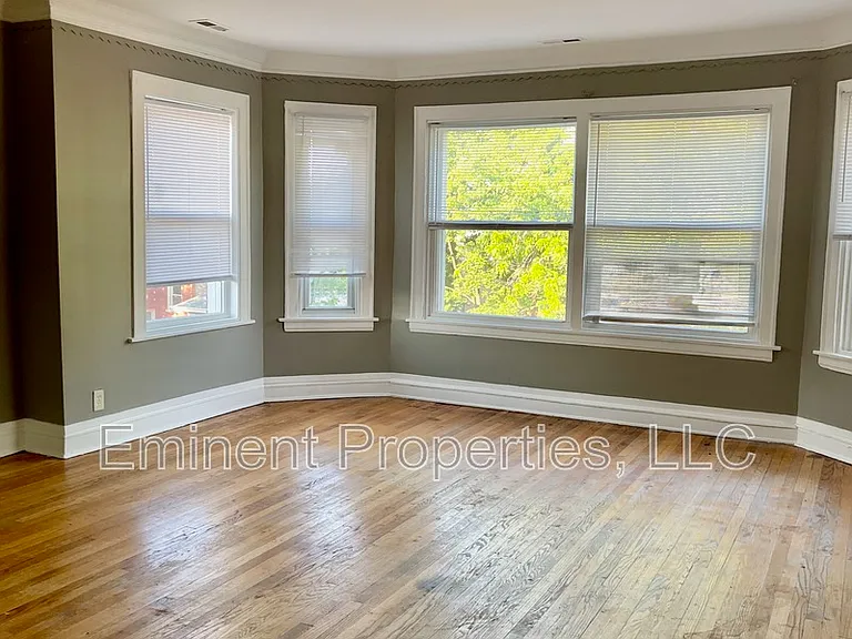 8226 S Marshfield Ave #3 — Photo 2