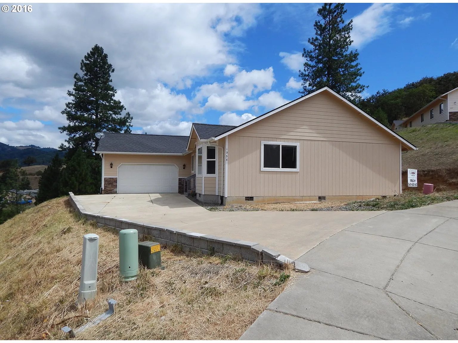 1333 NE Ballard Ct photo 1