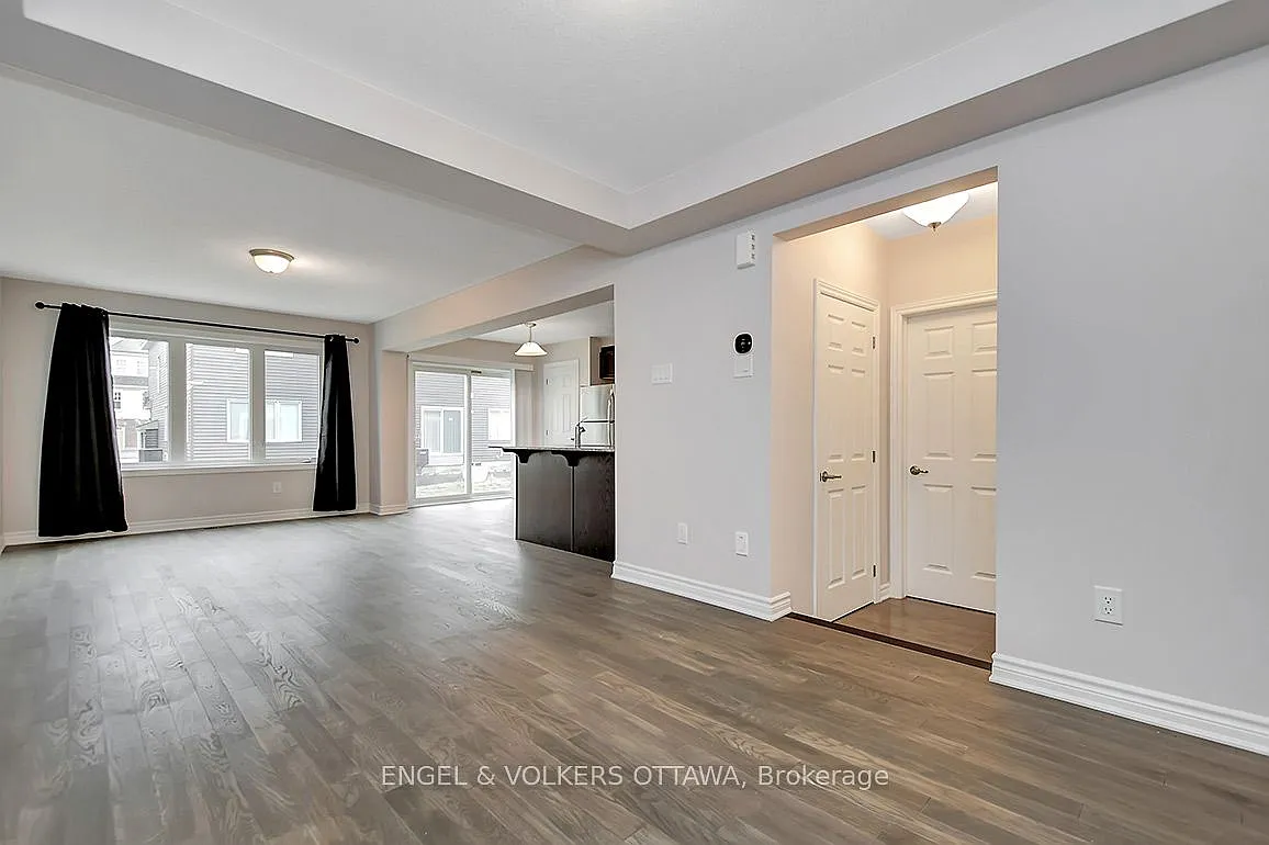 3 bed, $2,700 — Photo 4