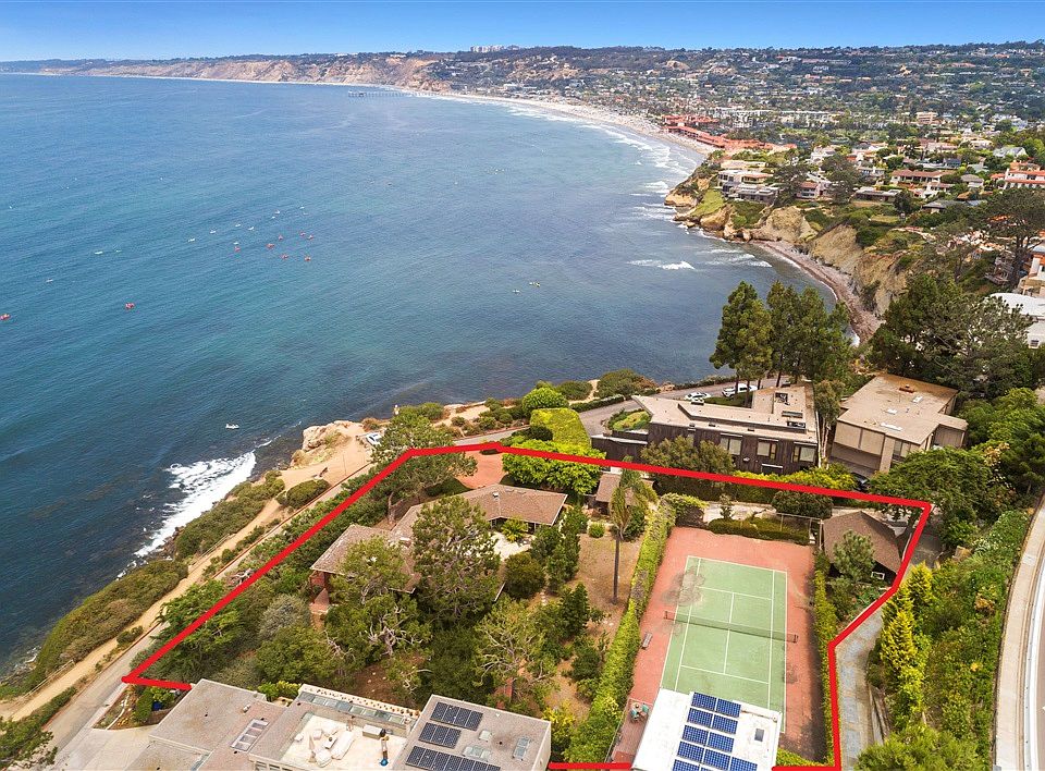 2nd image of 1555 Coast Walk