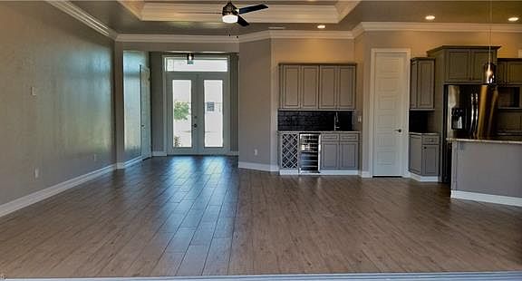 2nd image of 4613 SW 11th Ave
