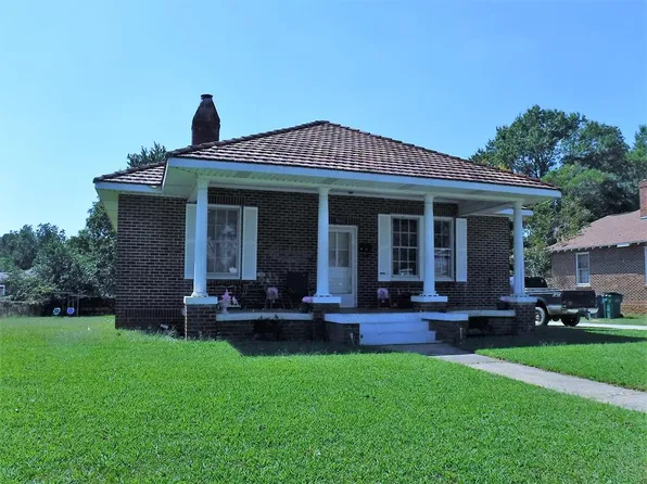 2616 Edgefield St, Greenwood, SC 29646
