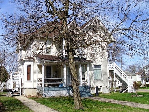 5th image of 1105 McLean Ave