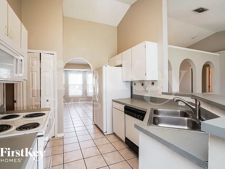 873 Jarnac Dr — Photo 7