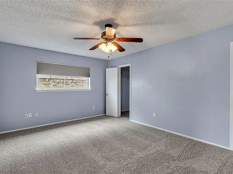 7221 Misty Meadow Dr S — Photo 19