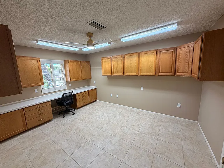 14607 W Yosemite Dr — Photo 21