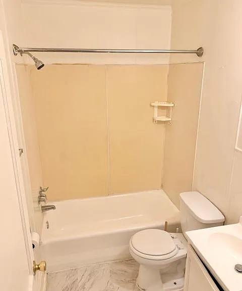 27 E Main St #303 — Photo 12