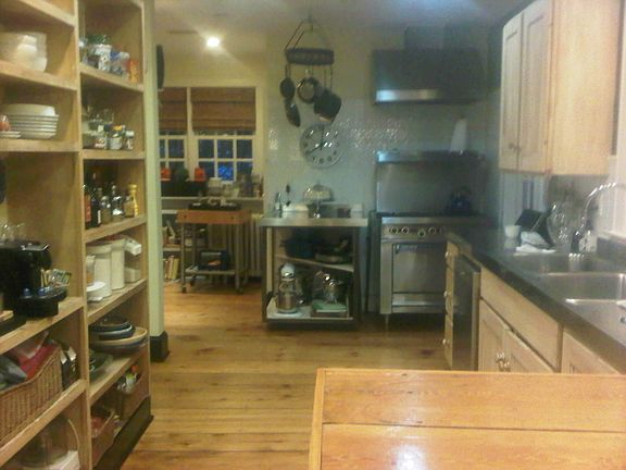 5th image of 31 Gedney Cir