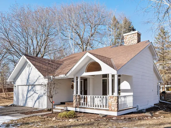 21260 Minnetonka Blvd, Greenwood, MN 55331