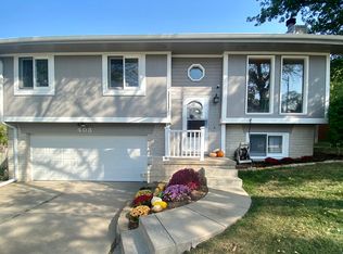 403 Fort St, Papillion, NE 68046