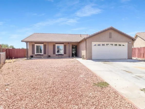 10715 Wakefield St E, Adelanto, CA 92301