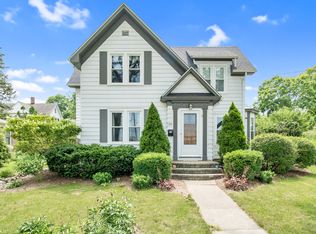 120 E Elm St, Sycamore, IL 60178