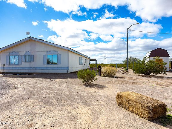 3rd image of 14470 W HYDRUS Avenue