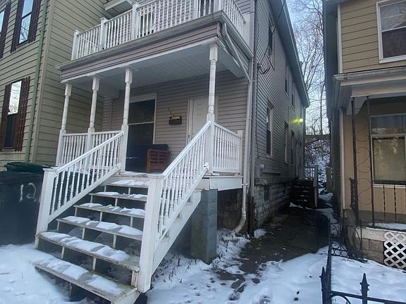 2nd image of 121 Parker St
