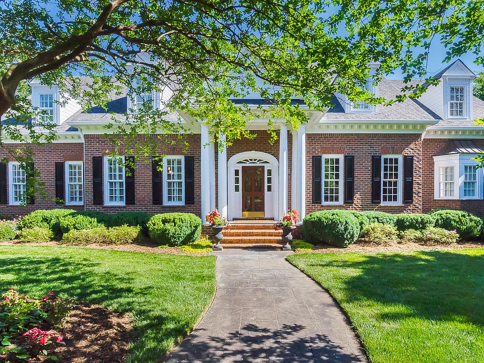 1st image of 3601 Hampton Manor Dr