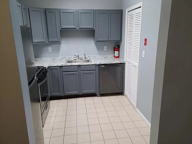 127 New Rose St #A — Photo 6