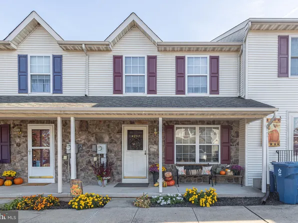 4257 Red Oak Ct, Collegeville, PA 19426