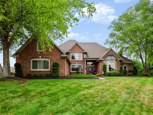 6040 White Ash Ct, Avon, IN 46123