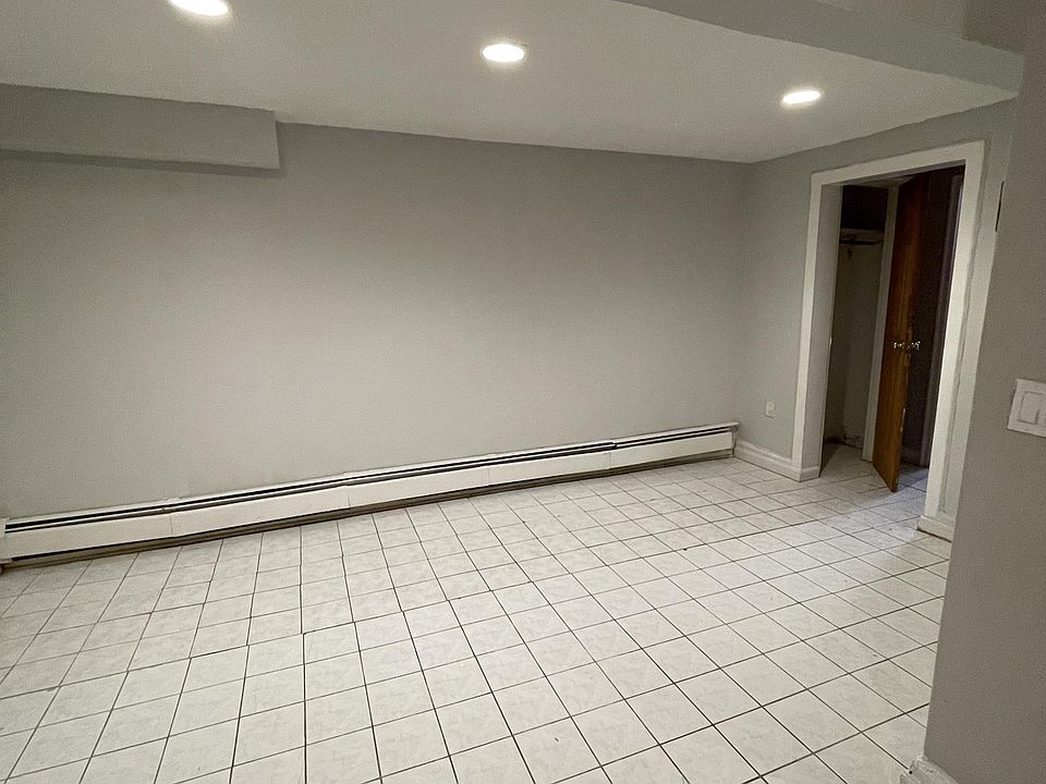 2nd image of 2507 Mickle Ave