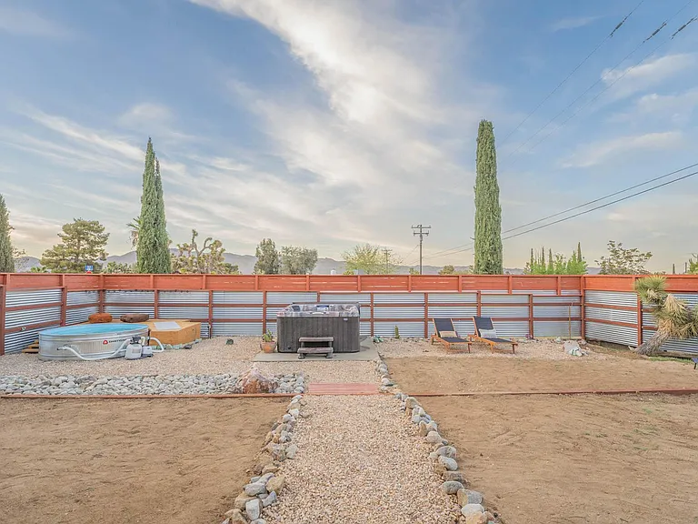 7983 Palm Ave — Photo 8