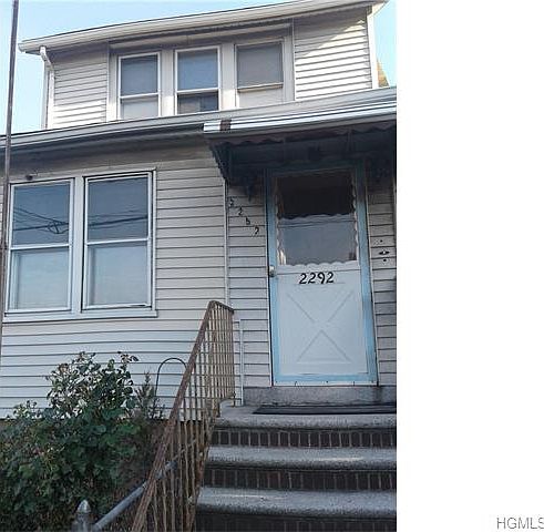 2292 Light St, Bronx, NY 10466 | Zillow