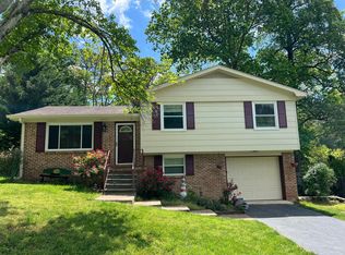 8404 Shadowood Dr, Hixson, TN 37343